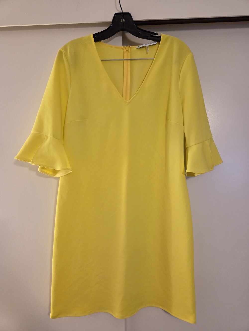 Trina Turk Yellow V-Neck Ruffle Sleeve Shift Dress